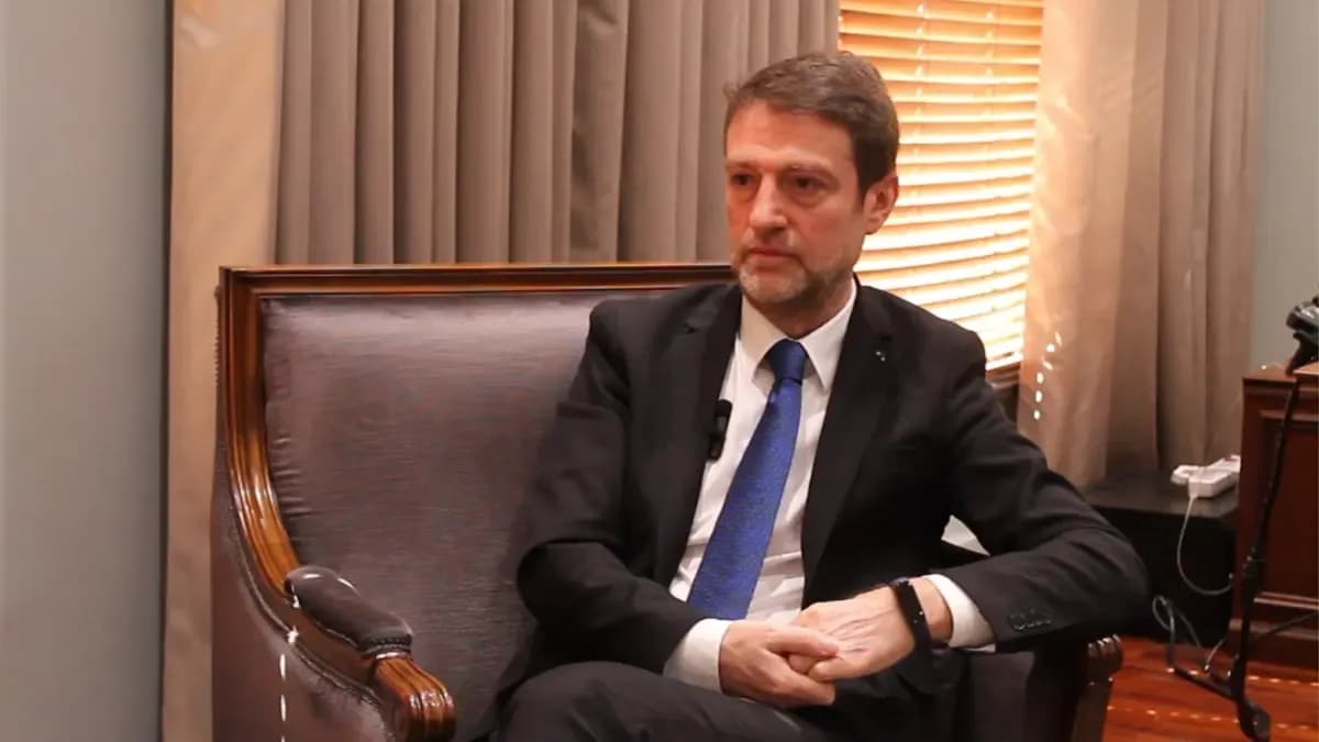 Kryediplomati Hoxha thirrje shqiptarëve të Luginës: Merrni pjesë masivisht në zgjedhje