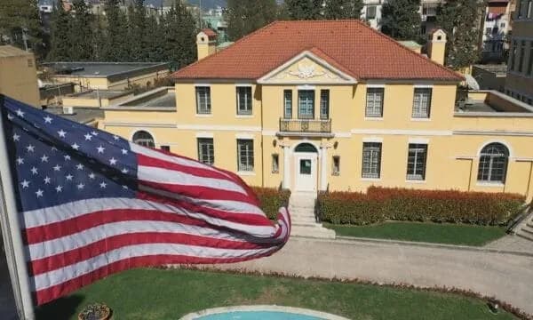 Ambasada e SHBA-së në Tiranë: Qytetarët të protestojnë paqësisht pa dhunë, të gjitha palët të vetëpërmbahen