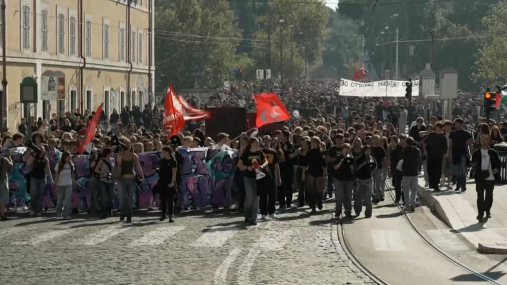 Shumica dërrmuese e të arrestuarve gjatë protestave në Itali janë minorenë