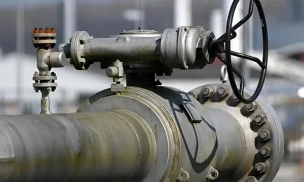 Europa, edhe një vit me gaz të shtrenjtë, rezervat në minimune historike