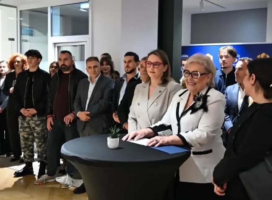 Shiroka-Pula takon mërgatën në Hungari, vlerëson kontributin e saj në historinë e Kosovës