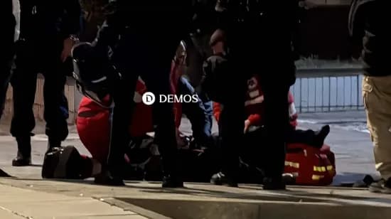 Qytetari shtrihet në tokë, Policia i del në ndihmë