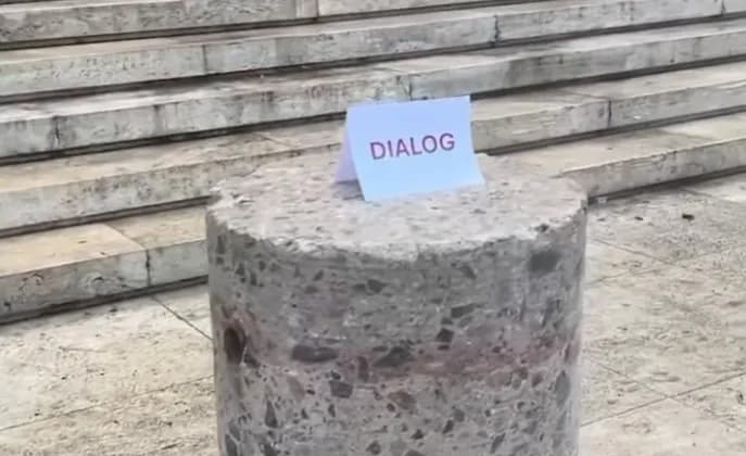 Dy ditë rradhazi ia thyen karriget, Rama 'e betonon' thirrjen për DIALOG
