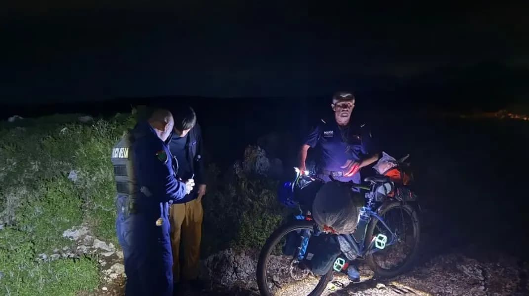 Gjendet turisti që humbi orientimin në zonën e Karaburunit