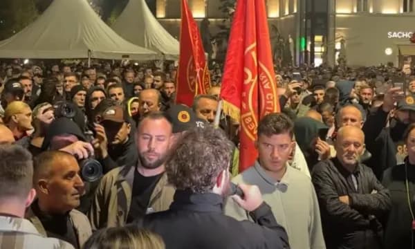 Organizatori i protestës: Kurti do që në kurriz të UÇK-së të bëjë Glaukun president, s’e pranojmë këtë lojë, s’e pranon as Konjufca