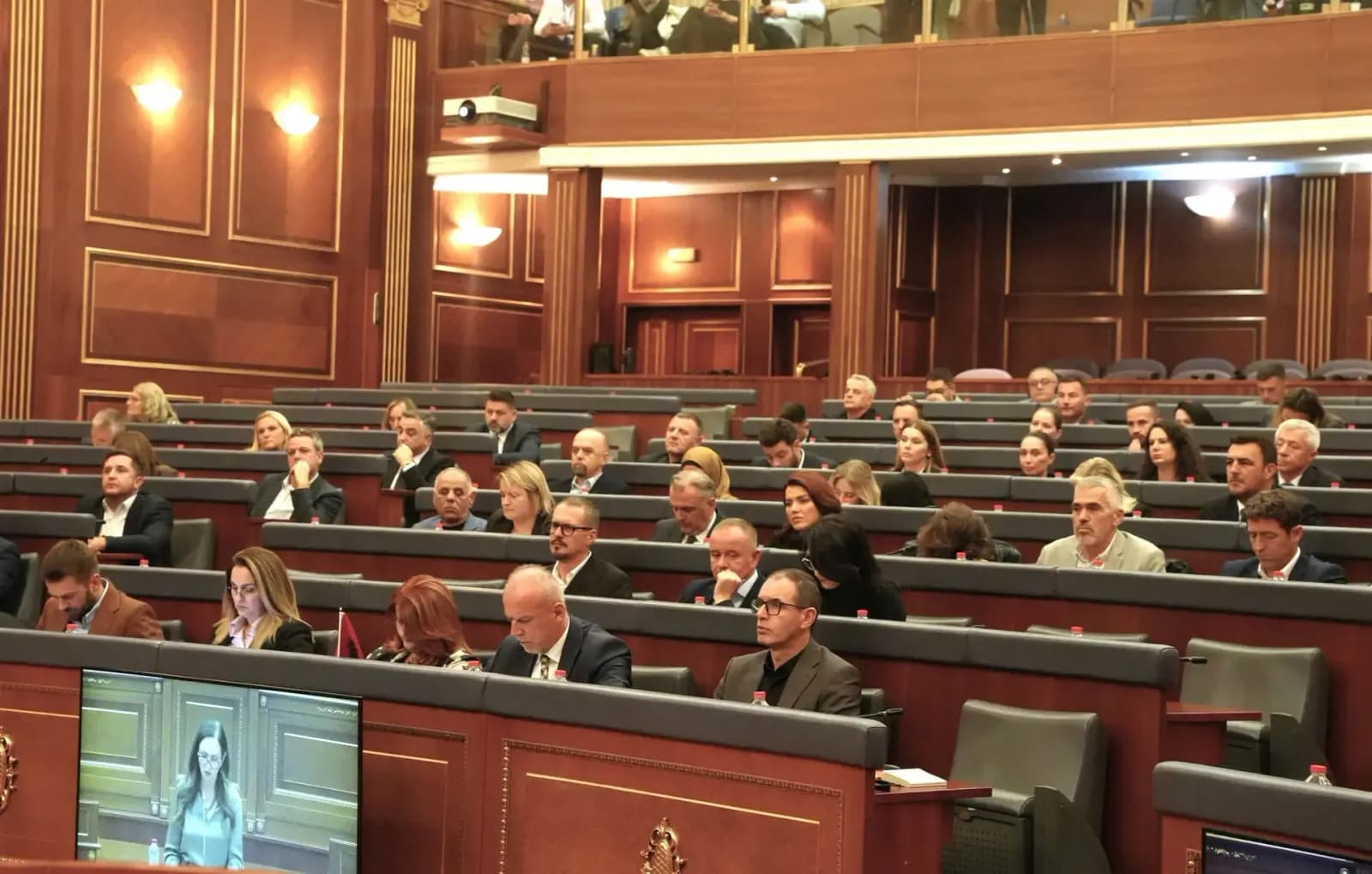 Për tre muaj, VV shpenzoi rreth 300 mijë euro