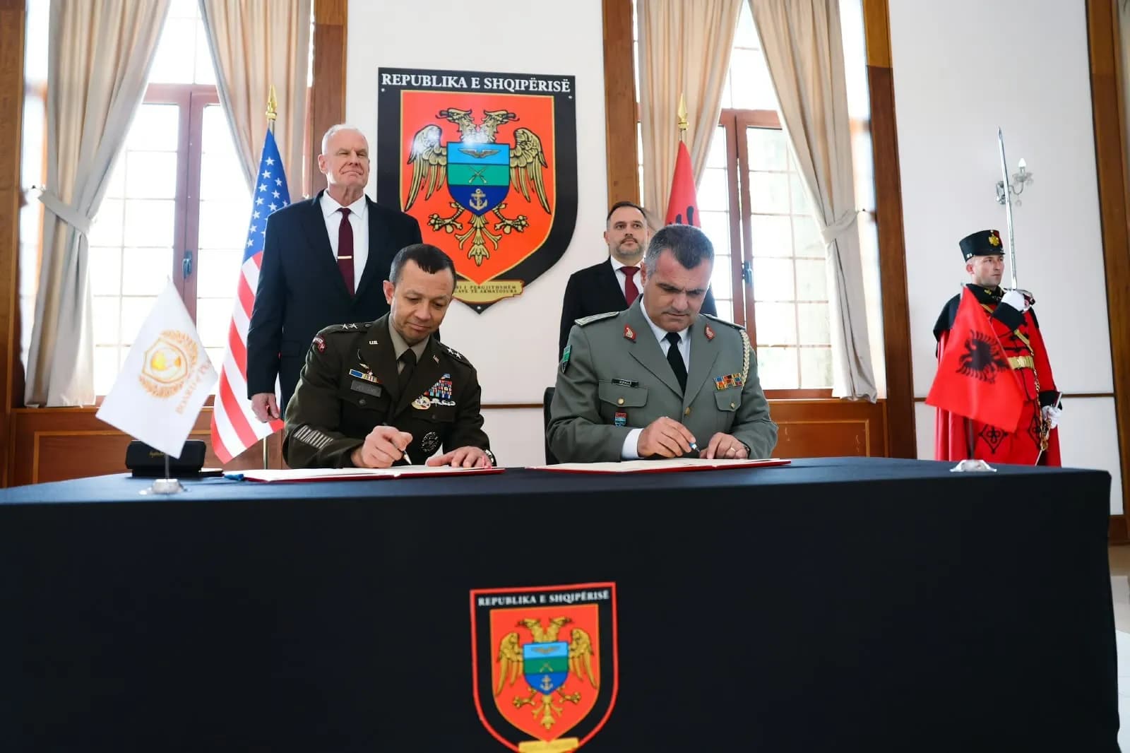Shqipëria nënshkruan marrëveshjen për pjesëmarrjen në Forcën Ndërkombëtare të Stabilizimit në Gaza