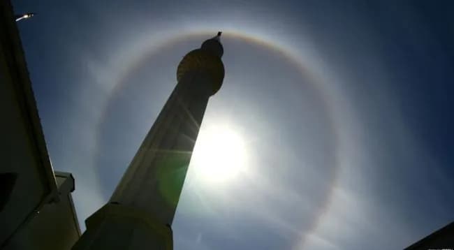 Vdes hoxha i njohur nga Kosova