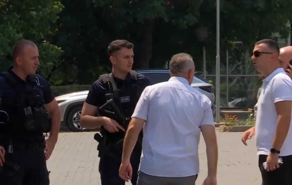 Mesazhi i fuqishëm i presidentit amerikan- Çollaku: Trump nuk i merr me të mirë Kosovën dhe Serbinë