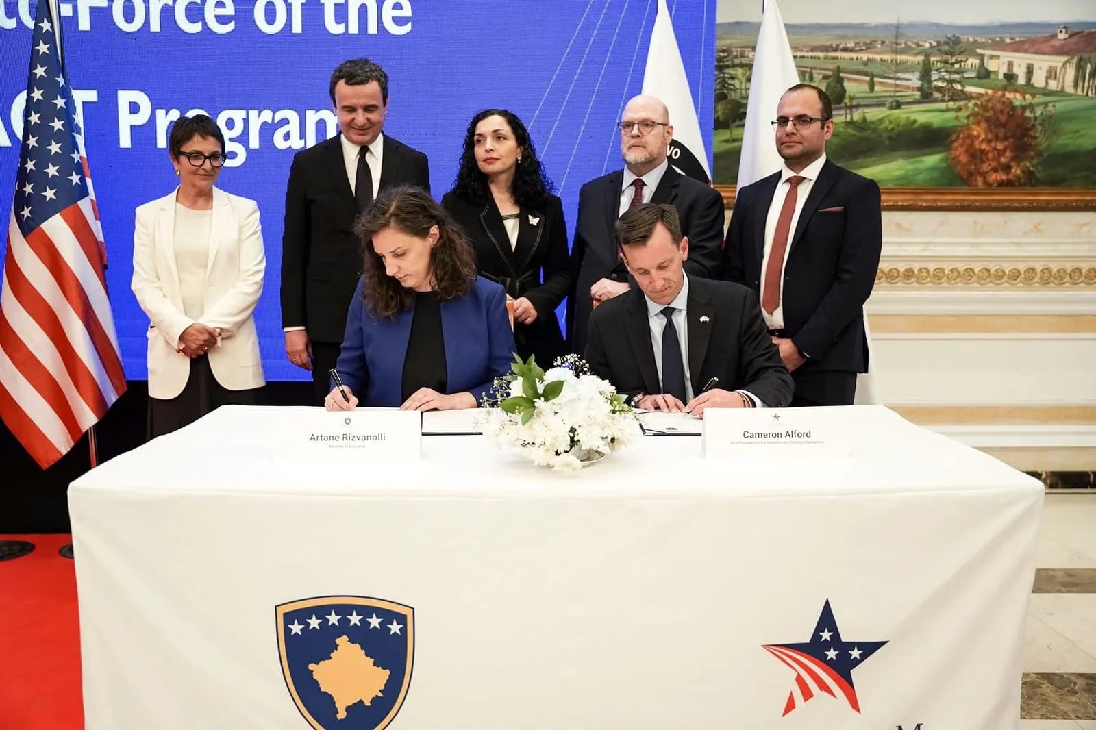Aksident tragjik në Prizren, vetura godet pronarin dhe e shtyn nga muri 6 metra i lartë