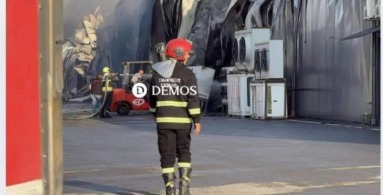 Çitaku: VV po synon të ndërtojë republikën e tretë, Kosova është më e madhe se Albini