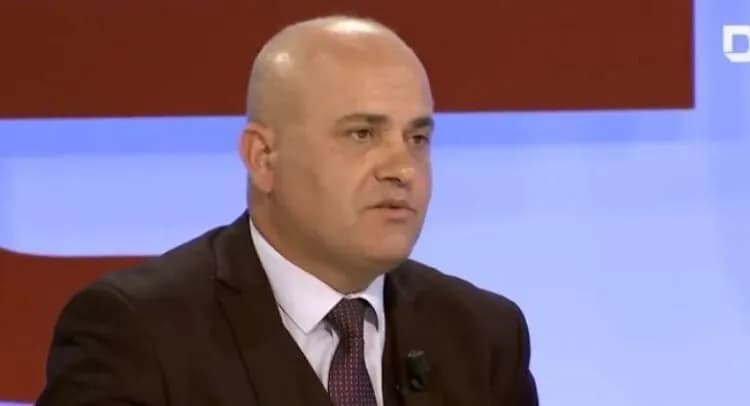Haxhi Avdyli Nuk e votuan bijën e heroit Jusuf Gërvalla