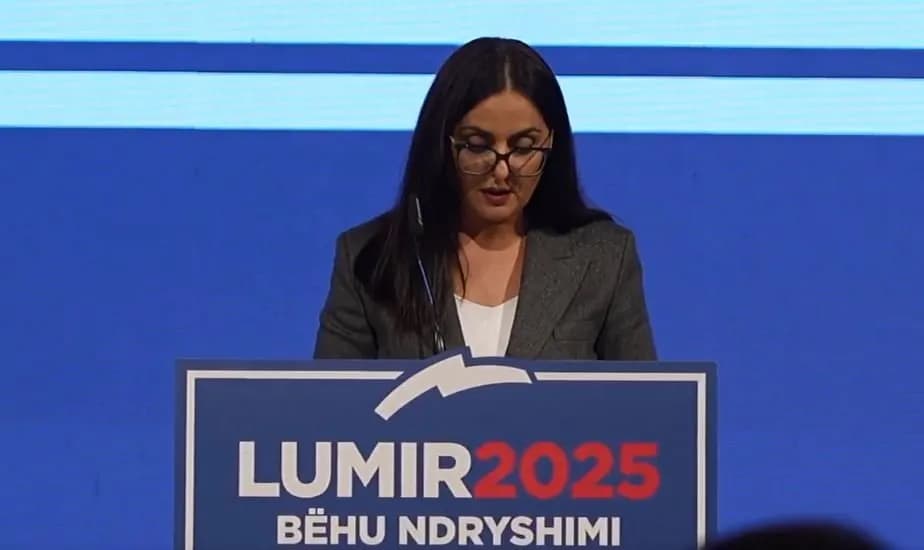 Lushaku-Sadriu: Çmimi i librave arrin 110 euro, subvencioni prej 80 eurosh nuk mjafton