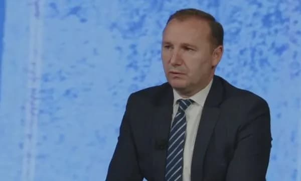 Zemaj, Kurtit: Vetëm një kompani farmaceutike ka marrë mbi 70 milionë për furnizim me barna