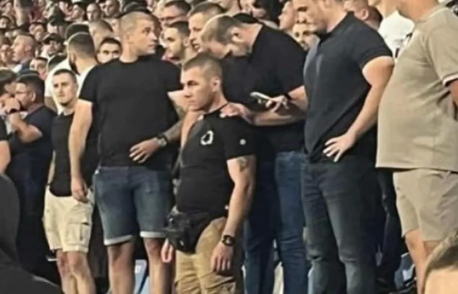 Banda e Radoiçiqit terrorizoi stadiumin në ndeshjen me Anglinë, shumica të kërkuar për Banjskën