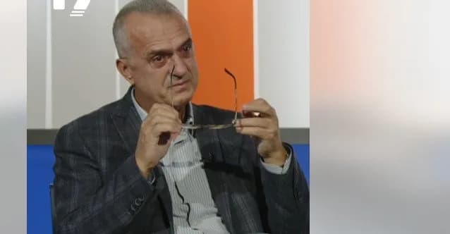 Dugolli shpërthen në lotë, kujton takimin me nënën në burg: Më pa që kisha humbur shumë peshë, gabova që dola para saj
