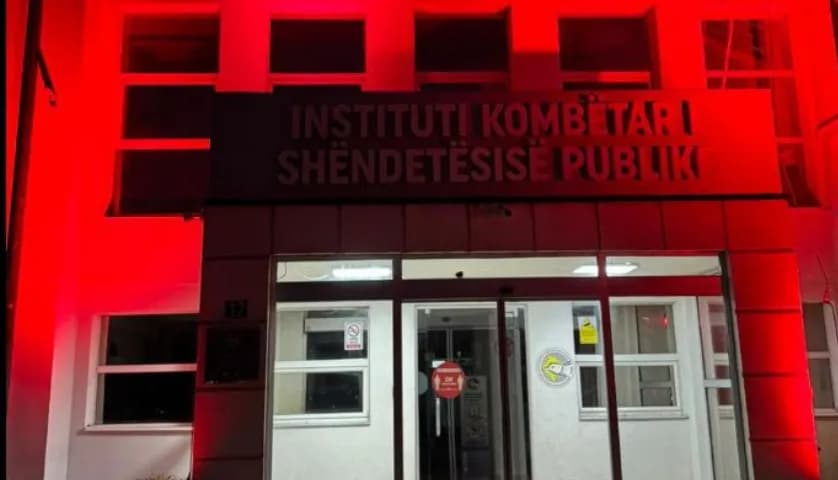 IKSHPK ndriçohet me të kuqe për Ditën Botërore të Zemrës