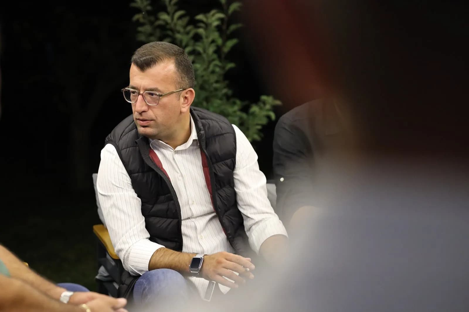 Ilir Ferati mirëpritet në Istogun e Poshtëm, qytetarët shprehin mbështetje