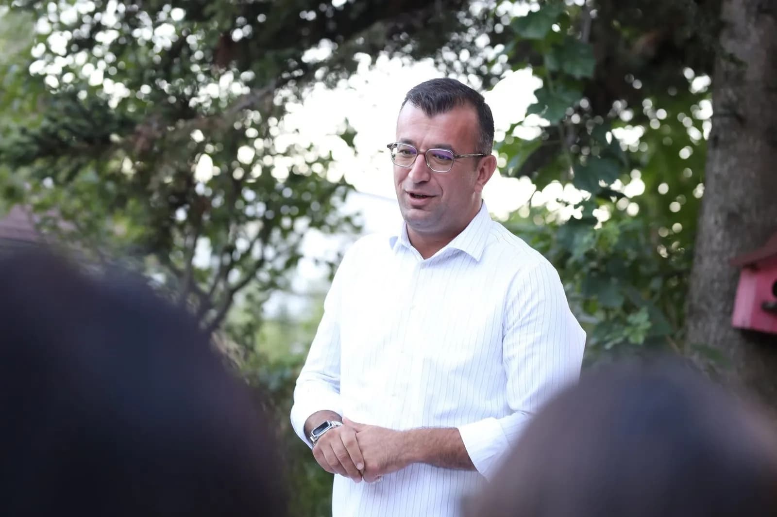 Ilir Ferati takohet me gratë në Lubozhdë: Ato janë gjithmonë mbështetje për njëra-tjetrën