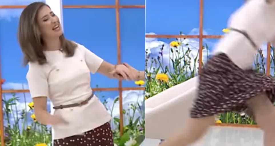 Moderatorja shqiptare rrëzohet në mes të emisionit, pamjet pushtojnë rrjetin