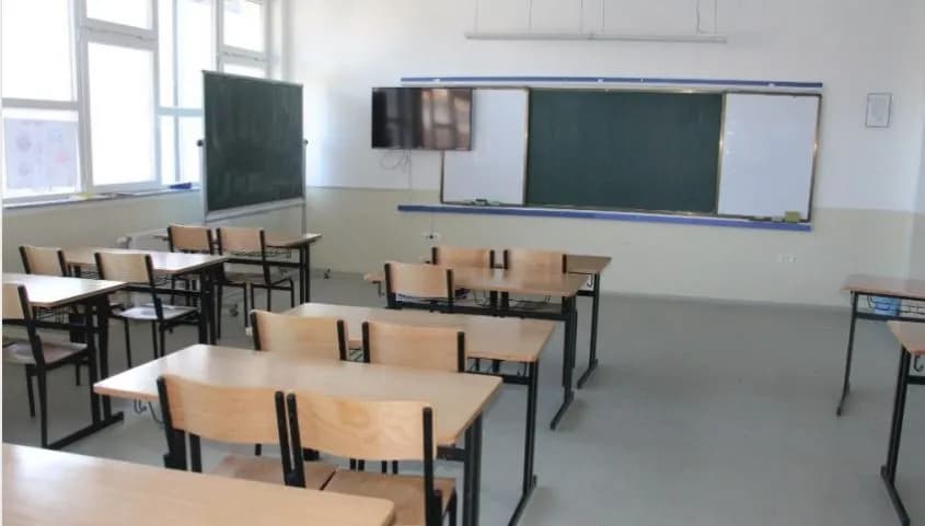 Mungesa e teksteve shkollore, SBASHK paralajmëron grevë