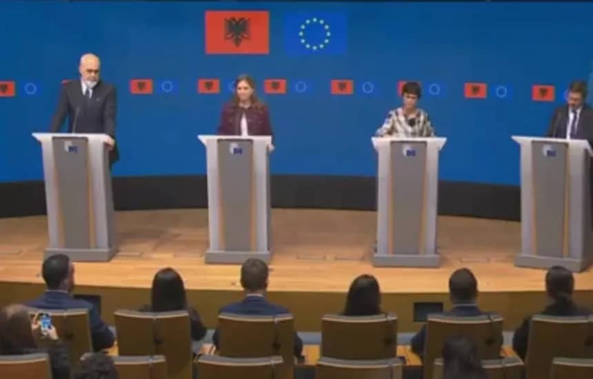 Shqipëria hap zyrtarisht katër kapituj të rinj negociatash për anëtarësim në BE