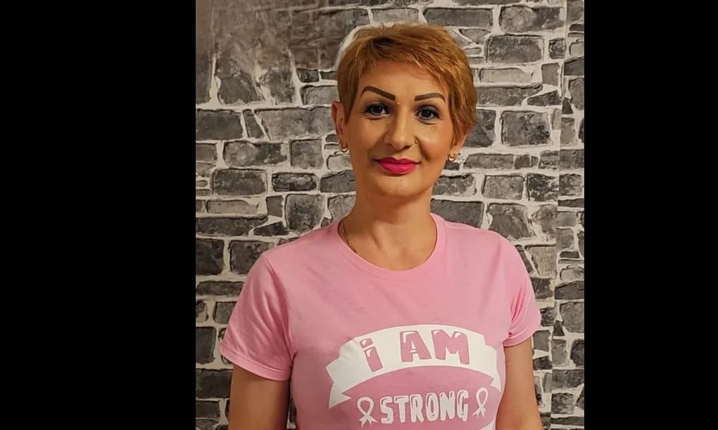 E mbijetuar e kancerit të gjirit: Zgjodha të jetoj me shpresë, buzëqesha sepse çdo ditë është një dhuratë