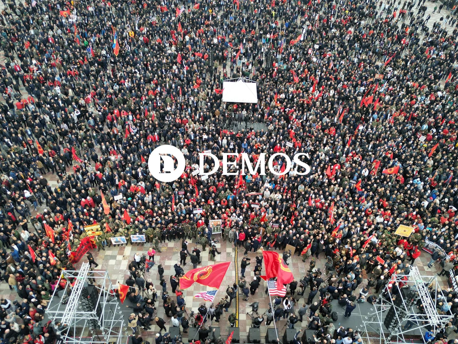 Nis protesta në Tiranë, qytetar të shumtë po marrin pjesë