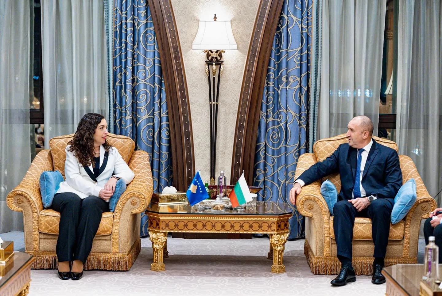 Osmani takon homologun e saj nga Bullgaria: Biseduam për largimin e masave të padrejta ndaj Kosovës