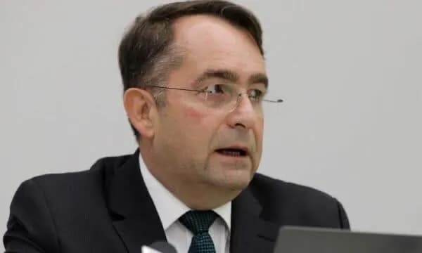 Peci: Vetëvendosja po kalkulon datën e zgjedhjeve me kthimin e diasporës, por ajo nuk është më pro VV-së si dikur