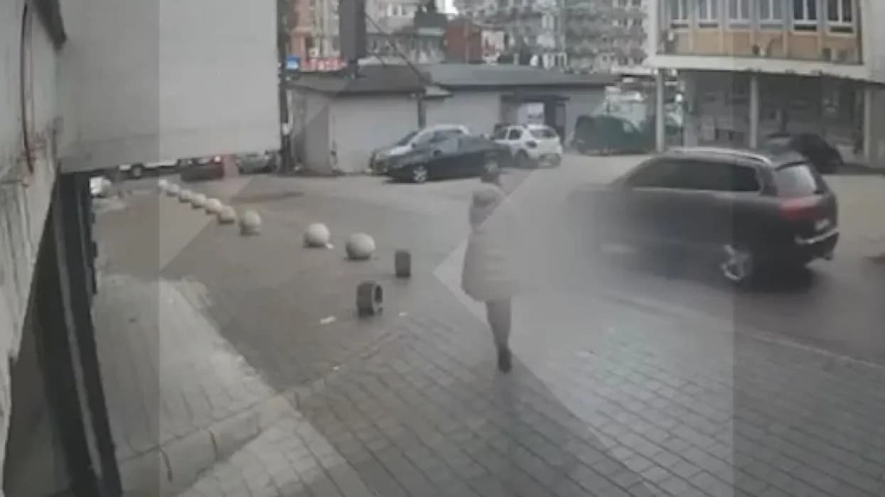 Prokuroria kërkon paraburgim për të dyshuarin për plagosjen e dy personave në Pejë