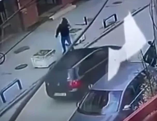 Publikohen pamje nga momenti kur plagoset zyrtari i BDI-së në Kumanovë