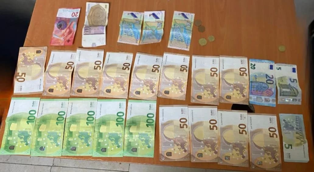 Shembull i mirë: 10 vjeçari nga Ferizaj gjen një portofol me të holla e dokumente, e dorëzon në polici