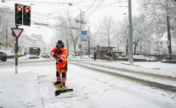 Sot priten reshje të dendura dëbore në disa pjesë të Zvicrës