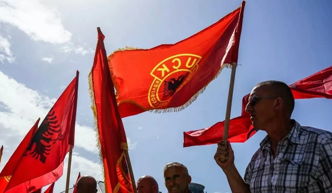 Sot Tirana frymonë UÇK, mbahet protestë në kërkim të drejtësisë në Hagë