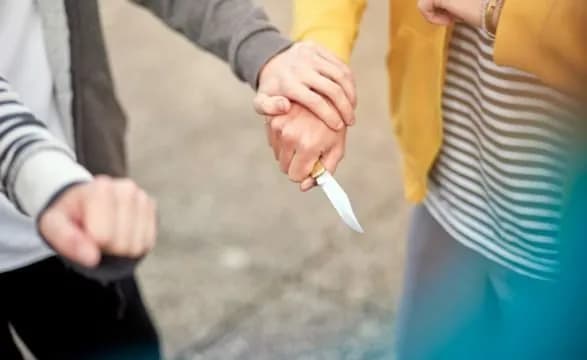 St. Gallen: Kosovari 13 vjeçar godet me thikë sirianin 15 vjeçar