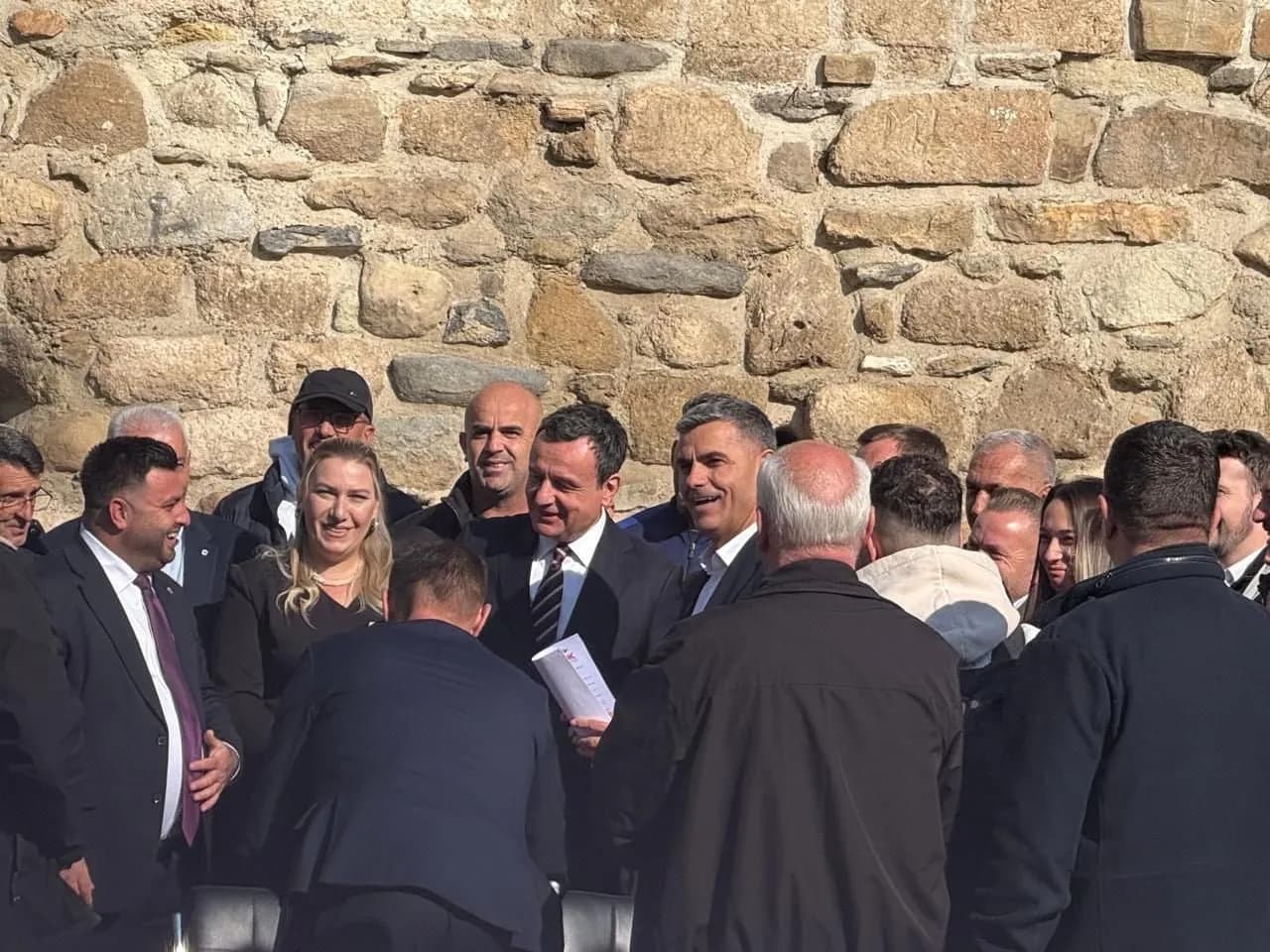 VV dhe LDK nënshkruajnë marrëveshje koalicioni në Vushtrri