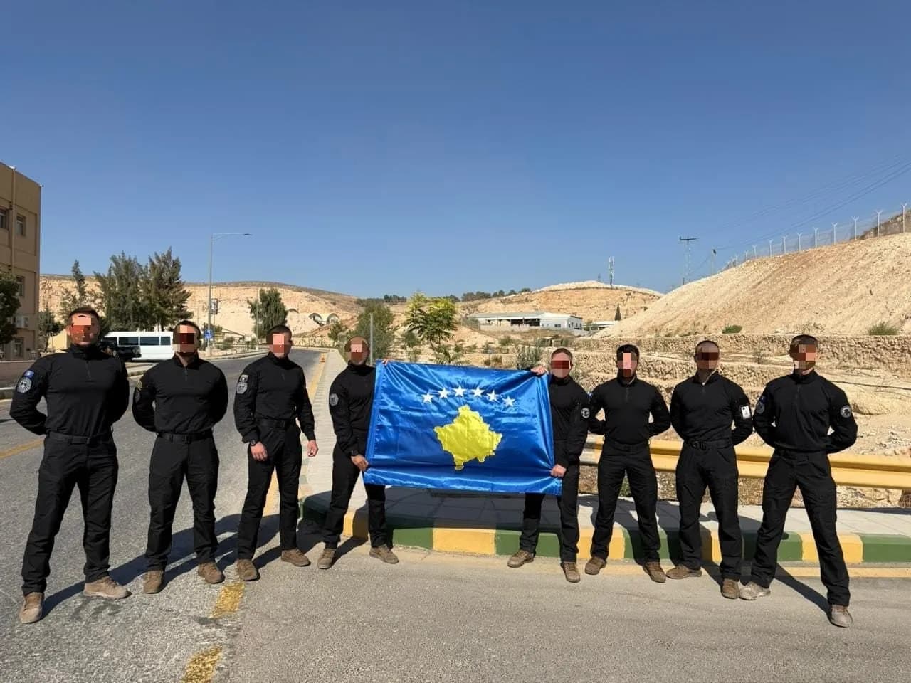 Zyrtarë të njësive speciale të policisë pjesë e garës ndërkombëtare në Jordani, arrijnë në finale