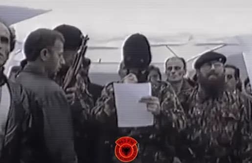 28 vjetori i daljes së UÇK-së, Daut Haradinaj kujton Mujë Krasniqin e Rexhep Selimin: Kemi mungesë të madhe
