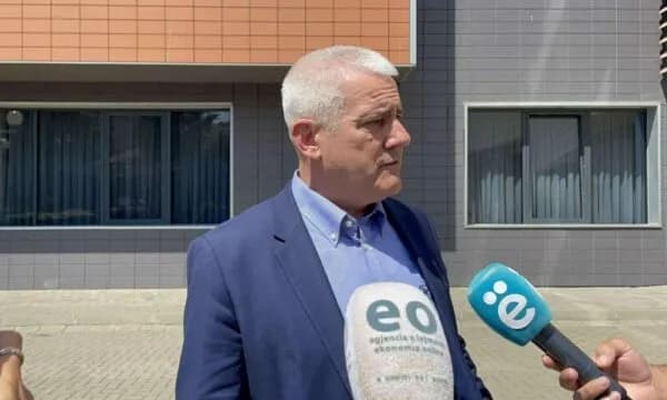 A i kanë votat për seancën e orës 14:00, Sveçla: Ta shohim