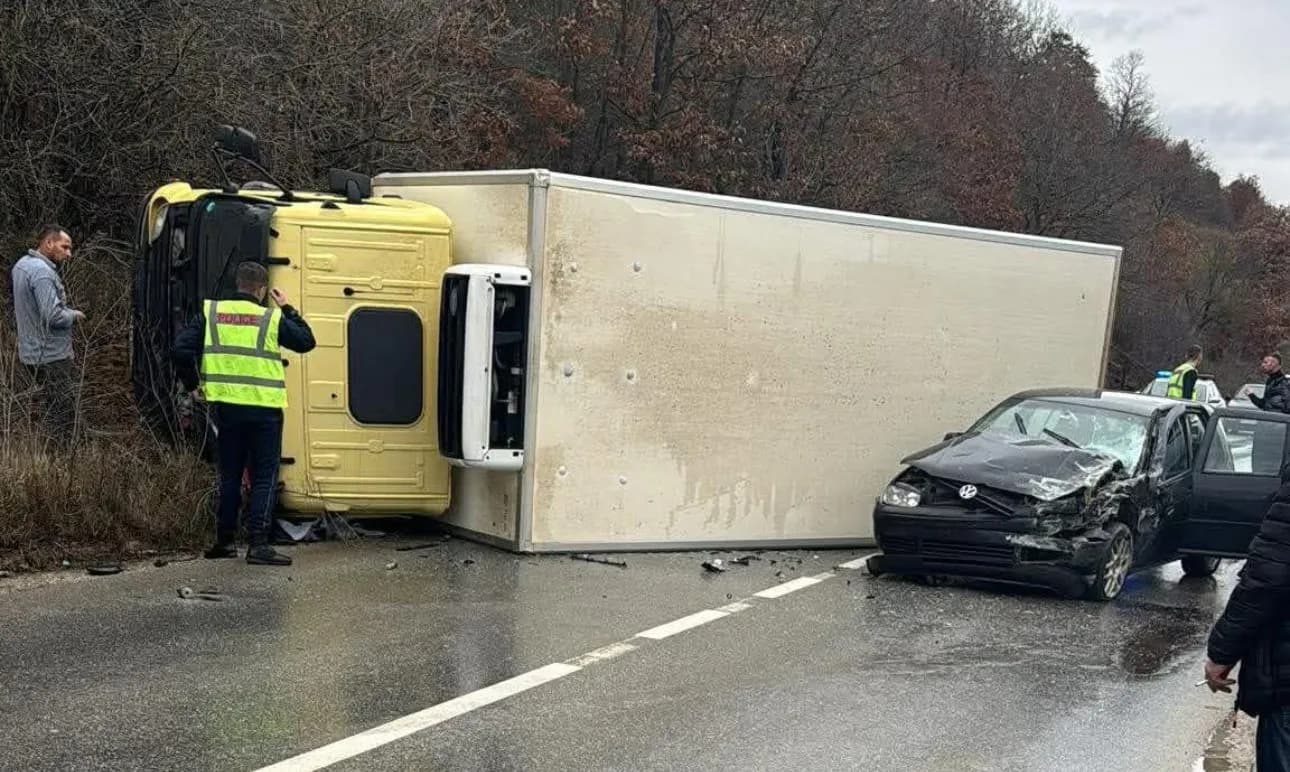 Aksident i rëndë në Llaushë të Skenderajt, s’dihet për të lënduar