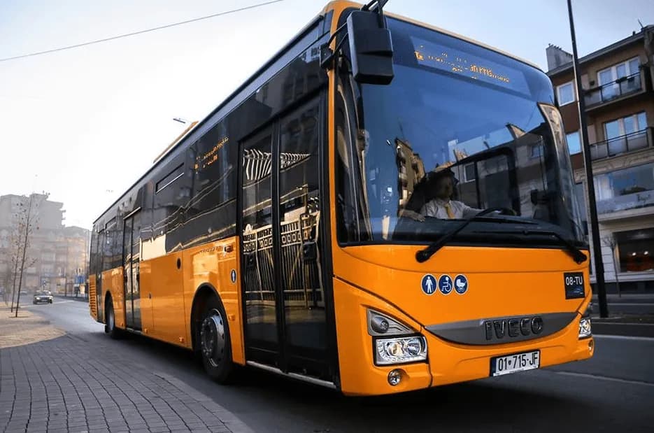 Bllokimi i buxhetit të Prishtinës, qytetarët mbesin pa transport publik