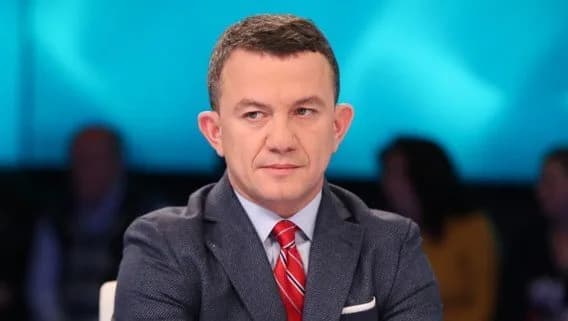 Buzhala për 100 eurot: Kjo është vjedhje, kjo është me ble vota, si Shqipnia që jep pare kesh