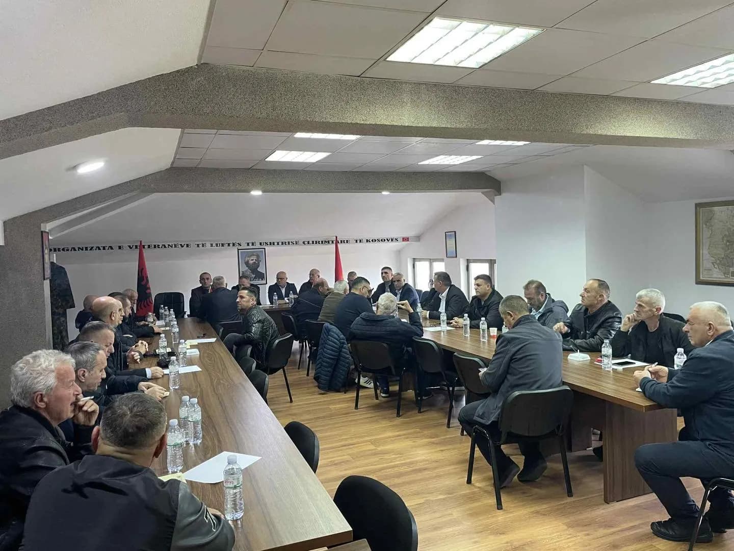 “Ftohen të gjithë shqiptarët të bashkohen”, veteranët bëhen gati për protestën në Strasburg