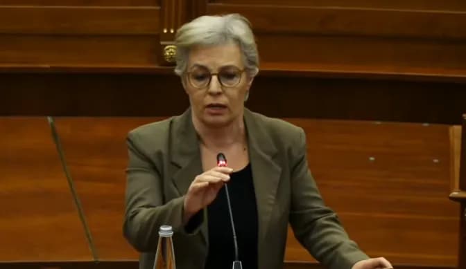 Gërvalla – deputetëve të LDK-së: Mos u bëni bashkë me ata që bllokojnë shtetin, ju keni traditë insitucionaliste