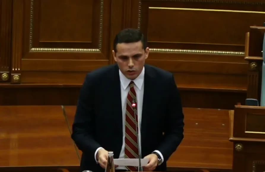 Gruda në Kuvend: Kjo seancë është antikushtetuese, do të mbahet mend si e paligjshme