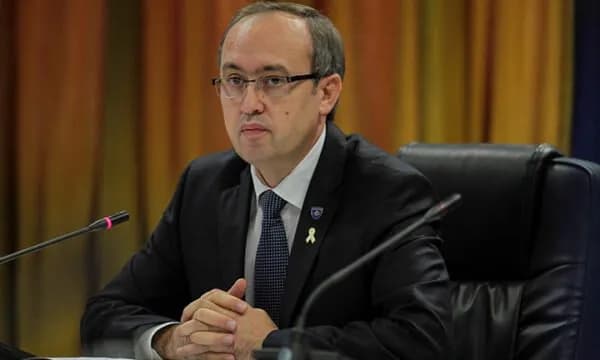 Hoti: Zgjedhjet po vijnë, dhe bashkë me to mundësia për t’i dhënë fund kaosit, arrogancës dhe bllokadës
