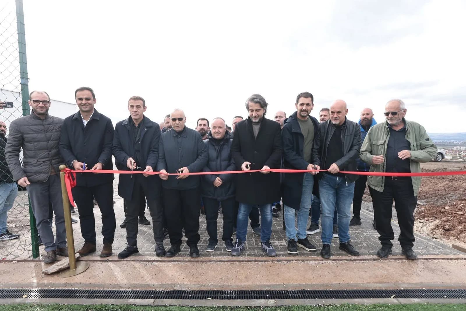 Investimi i madh i Përparim Ramës, përurohet stadiumi fantastik i Prishtinës së Re
