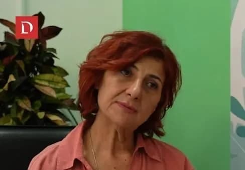 Kjo është mjekja që thotë se iu ndihmonë grave të bëjnë fëmijë: Krejt djem kanë bo, dhunti prej Zotit e kam