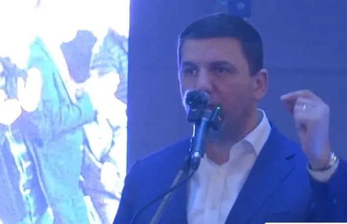 Krasniqi: Gara është e hapur për secilin që i ka plotësuar kriteret e statutit të PDK-së